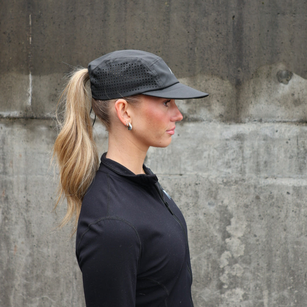 Black LaserFlow Run Cap