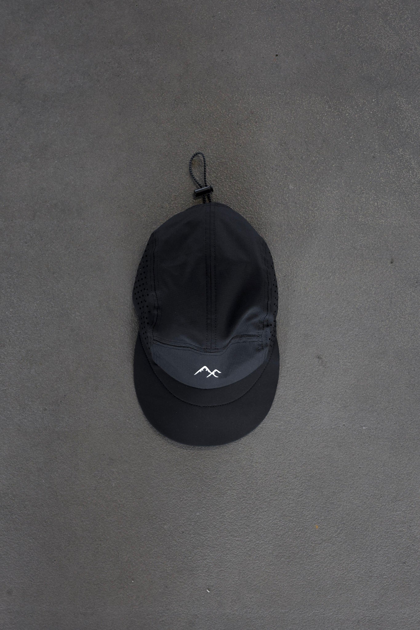 Black Running Cap | ArcticFit LaserFlow Run Cap